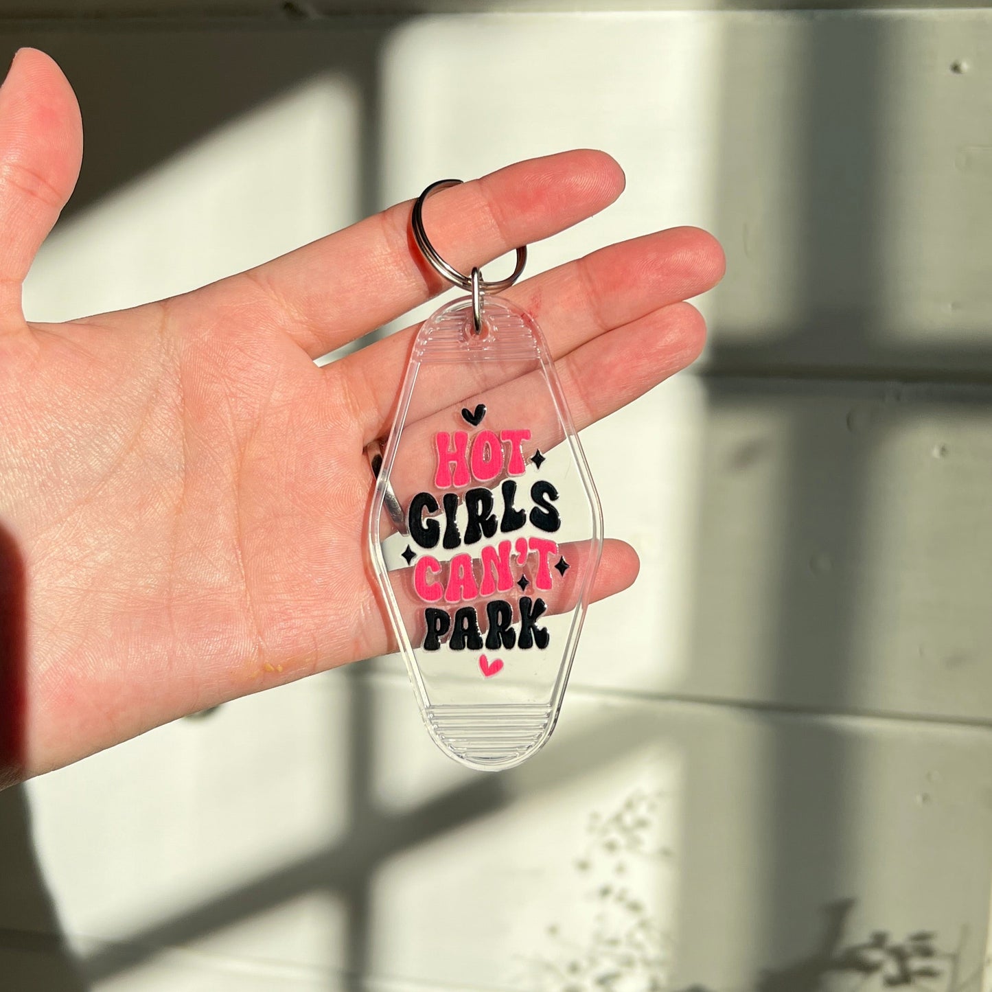 Nyckelring - Hot girls can't park