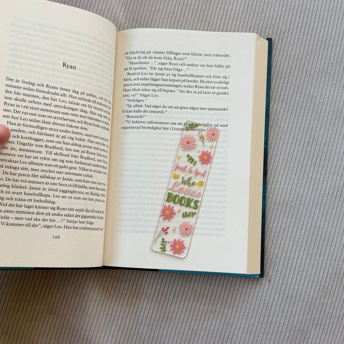 Bokmärke - A girl who loves books