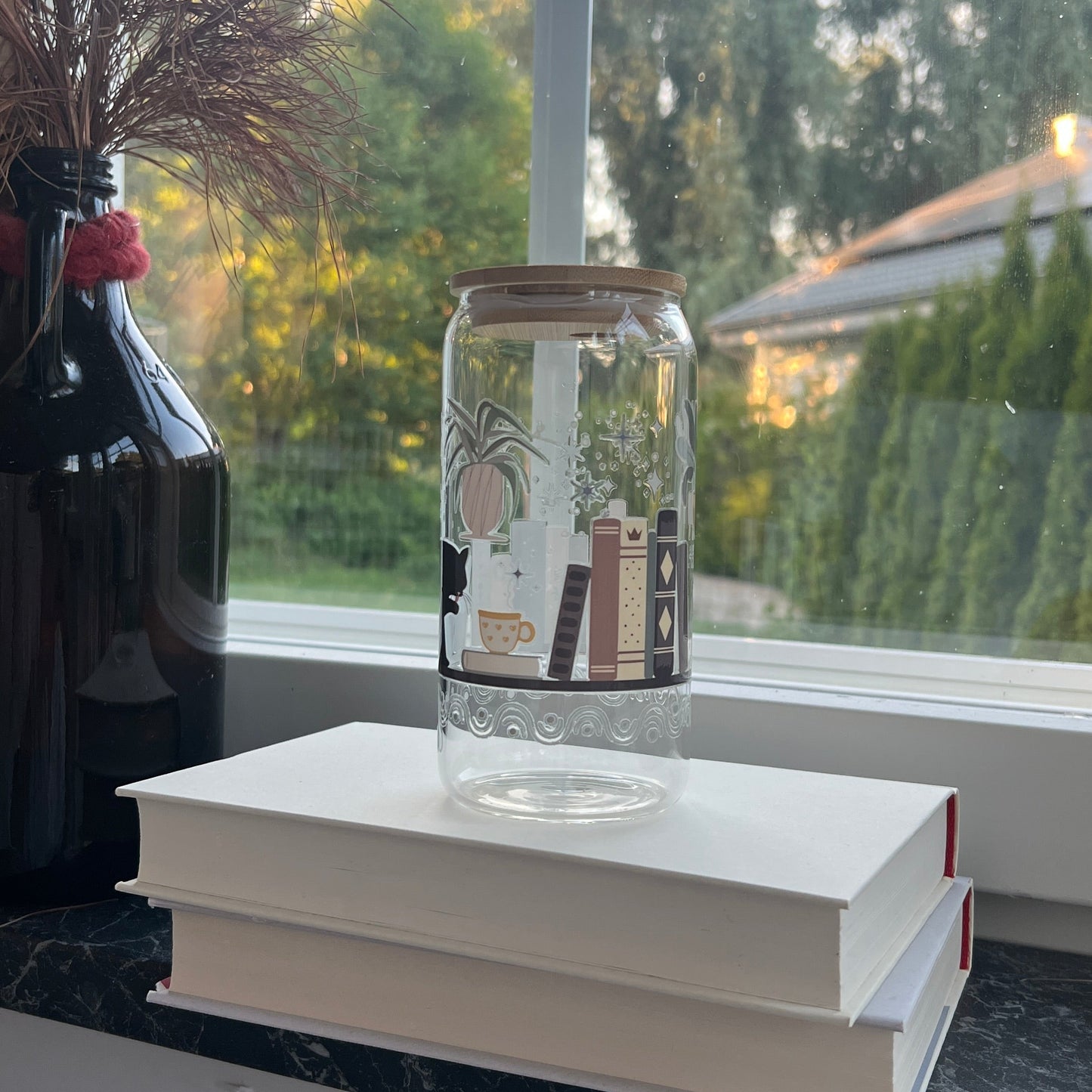 Glas - Books, cats and flowers