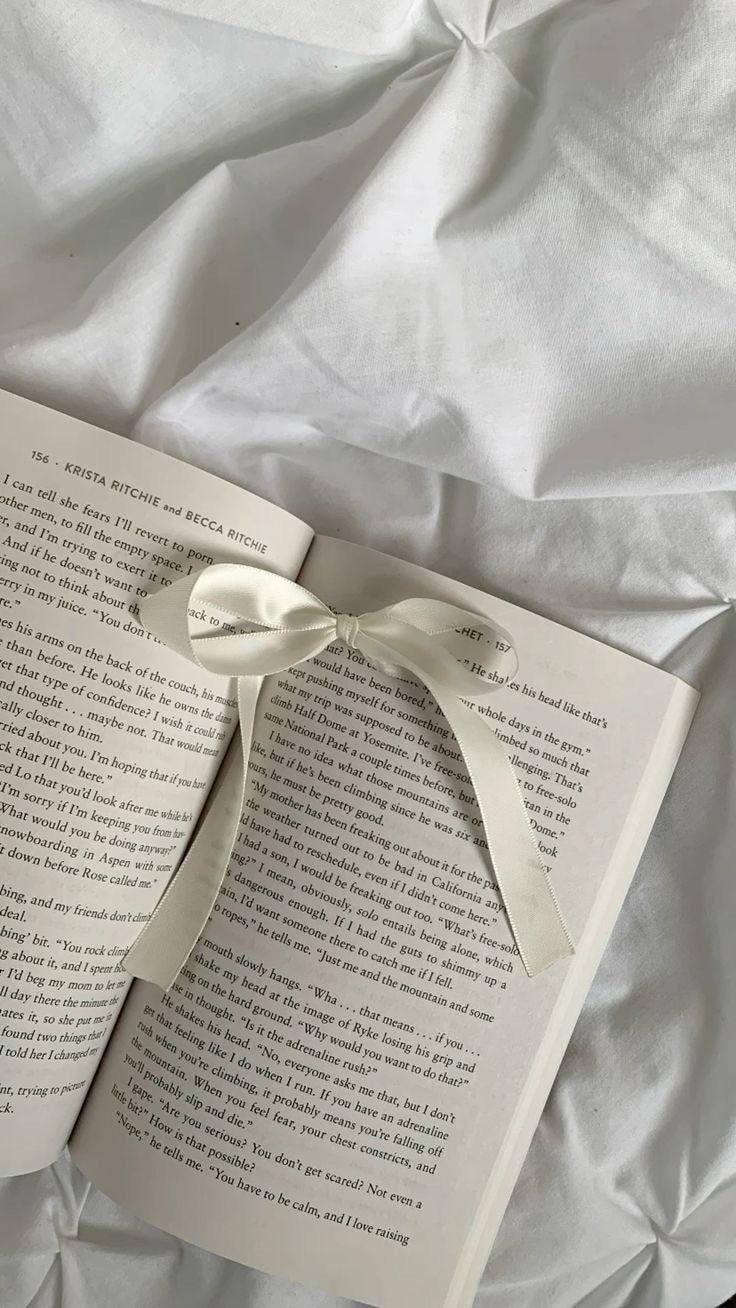 Book girlie
